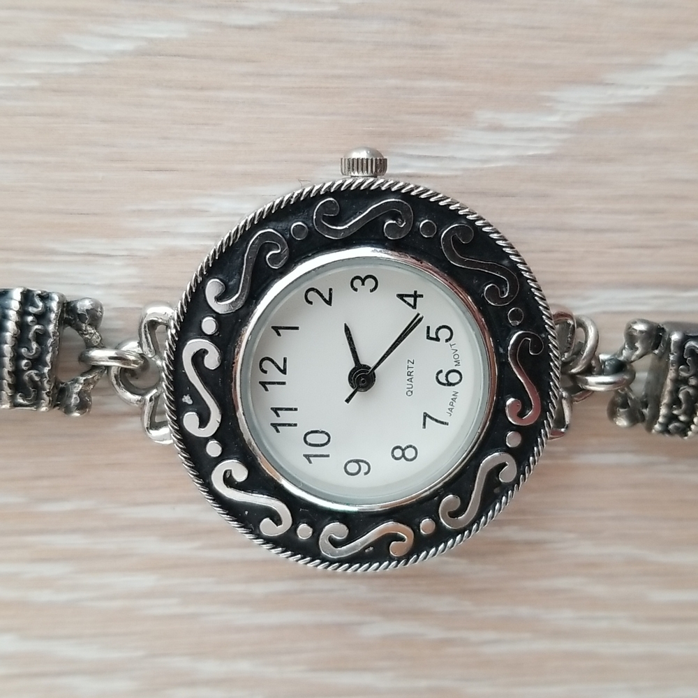 Japan Movement Bracelet Watch - Picture 3 of 9